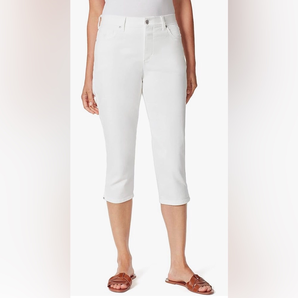 Gloria Vanderbilt Women's 10P Amanda‎ Capri Jean White Slimming Stretch Denim